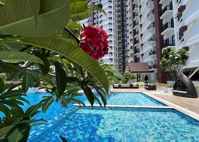 Royal Oceancrest Eleanor Aparthotel